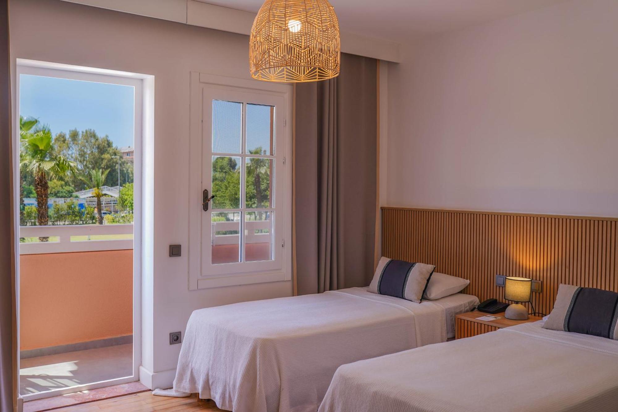 Hotel Club-E Fethiye Exterior photo